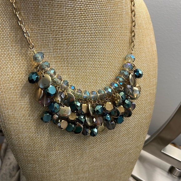 Teal Crystal glass and gold necklace - Picture 6 of 6